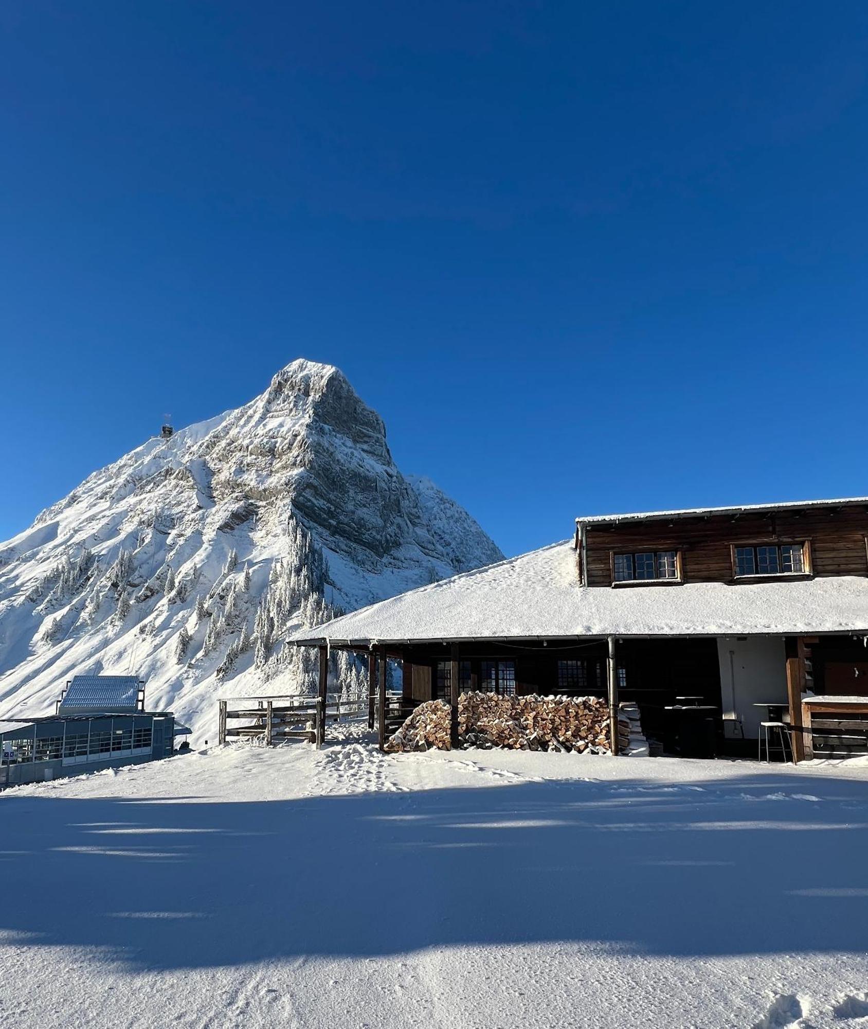 Refuge De Plan-Francey Hotel Moleson ภายนอก รูปภาพ