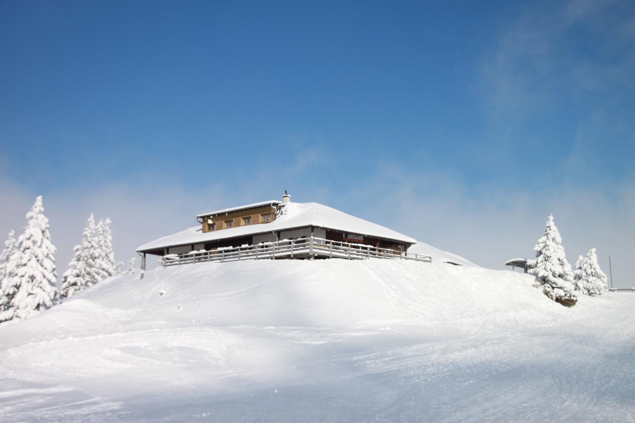 Refuge De Plan-Francey Hotel Moleson ภายนอก รูปภาพ