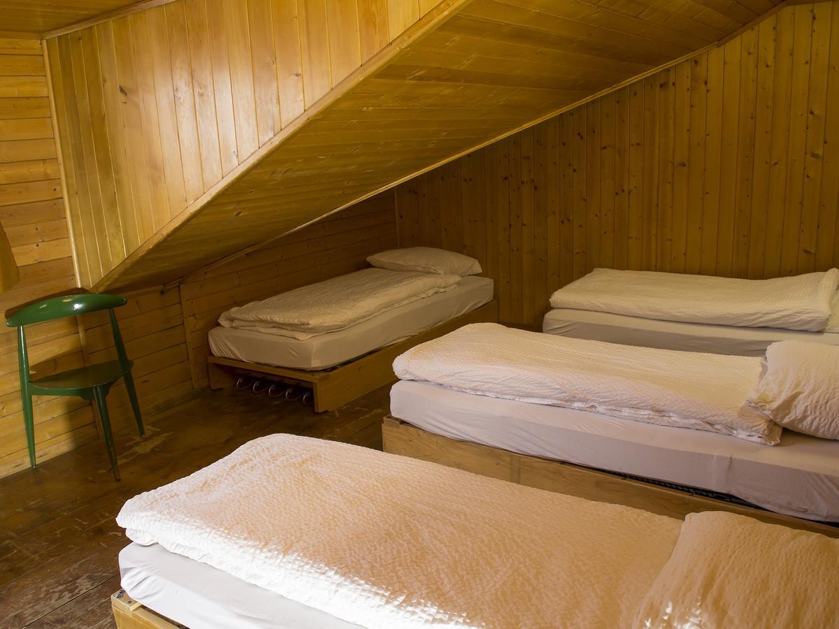 Refuge De Plan-Francey Hotel Moleson ภายนอก รูปภาพ