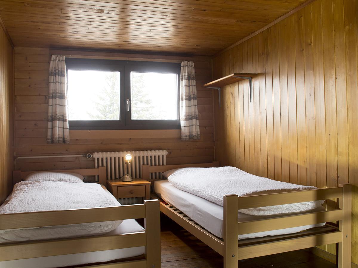 Refuge De Plan-Francey Hotel Moleson ภายนอก รูปภาพ